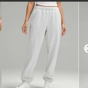 Lululemon Scuba Mid-Rise Oversized Jogger Heathered Core Ultra Light Grey M